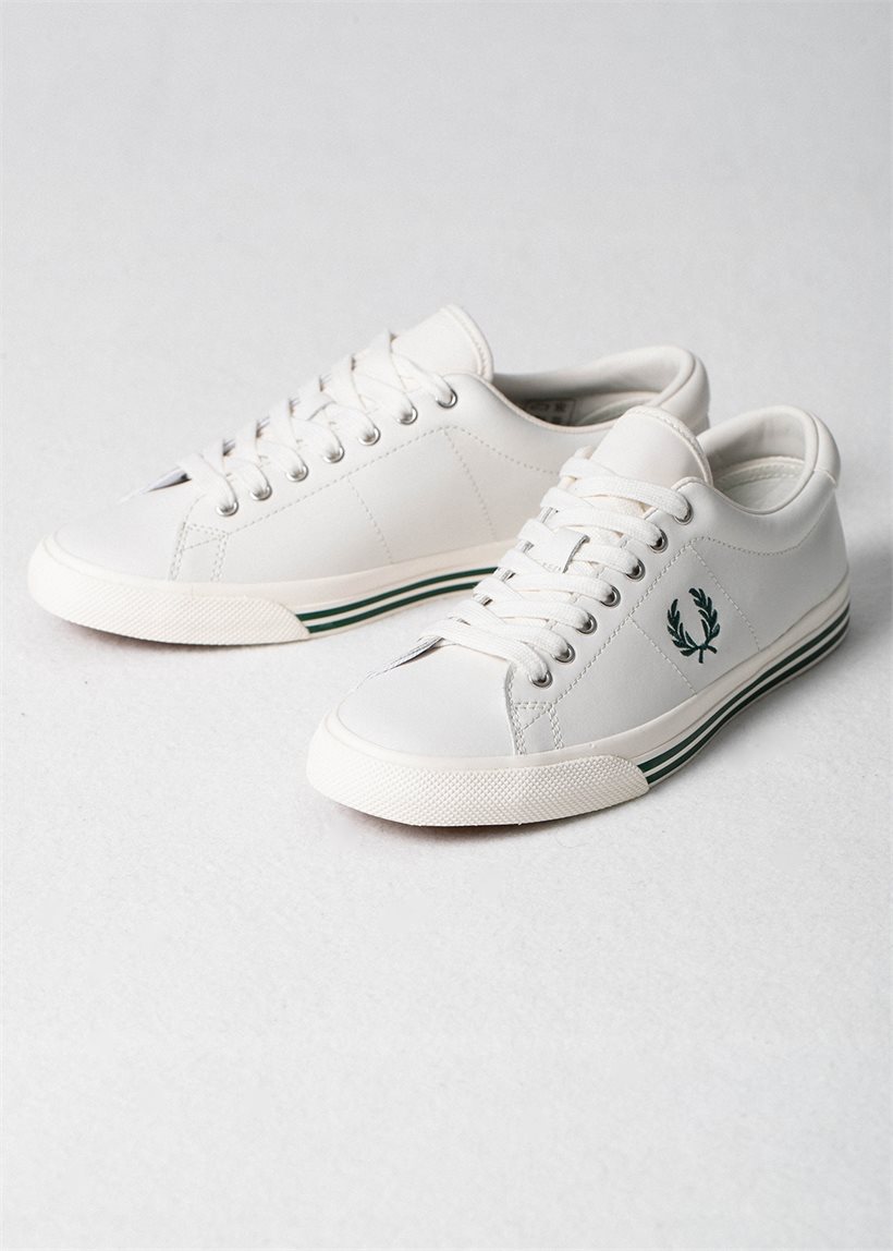 FRED PERRY B9200 UNDERSPIN 303 SNOW WHITE. dangerousminds.gr